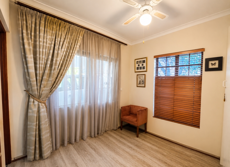 3 Bedroom Property for Sale in WestLake Country Safari Estate North West
